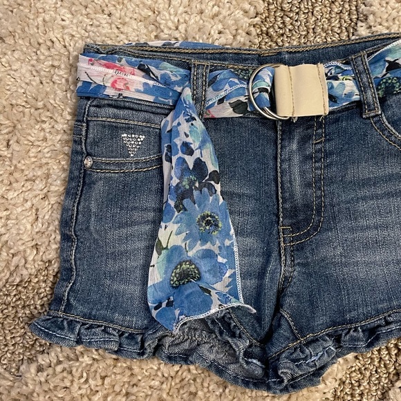 Guess Los Angeles 2 pc set Top with Belted Shorts Sz 5 in Girls Adorable! - Picture 9 of 11